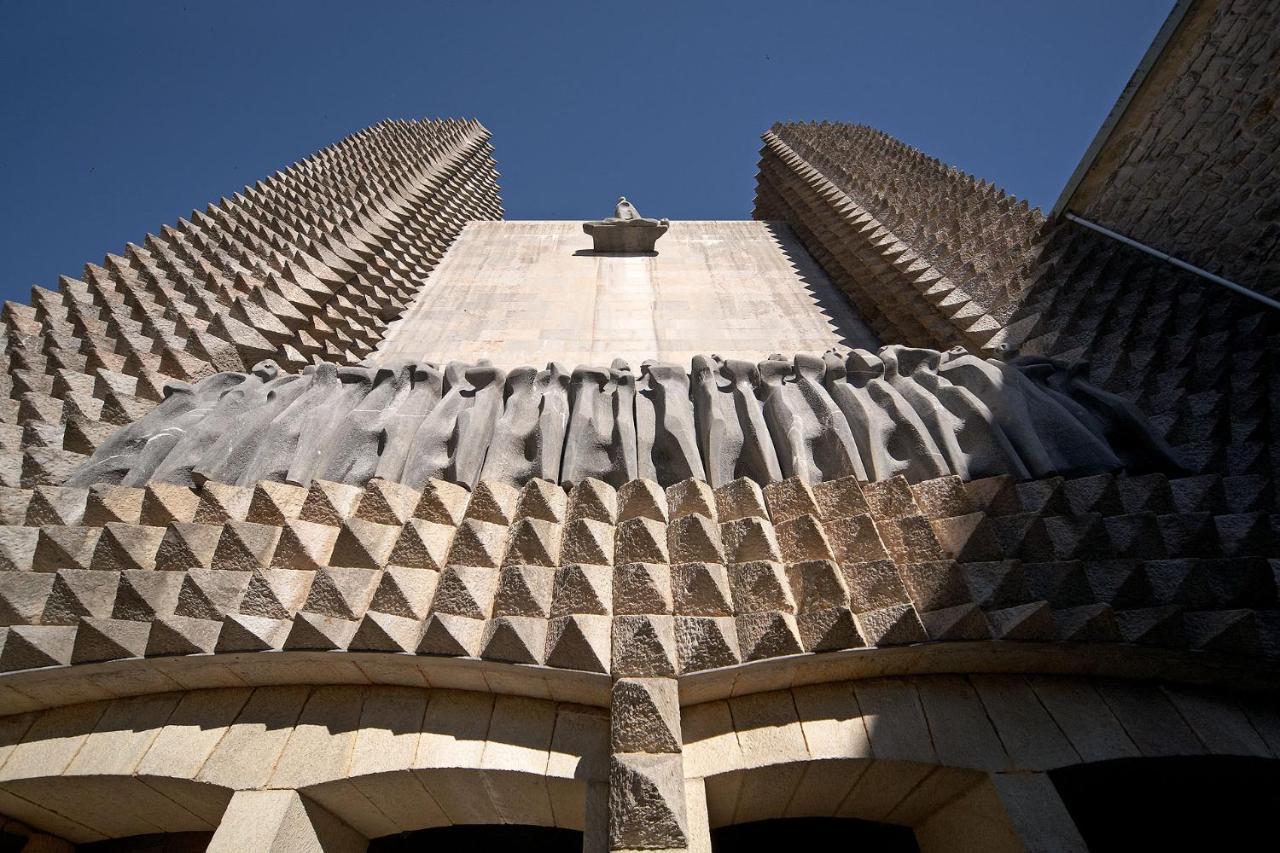 Iraipe Santuario De Arantzazu Hotel Onate Exterior photo